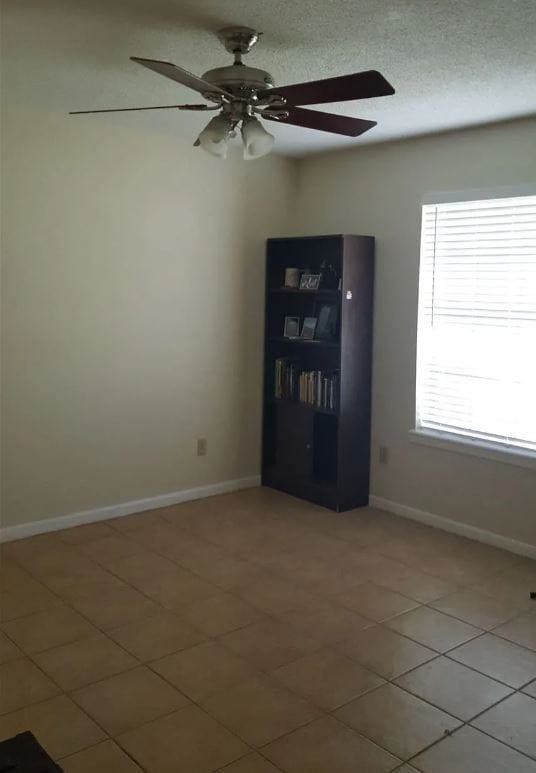 Building Photo - 1809 Southwood Dr