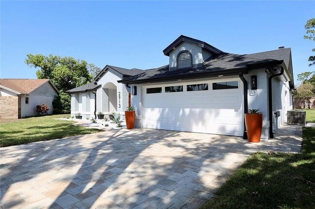 Building Photo - 2913 Eagle Lake Dr