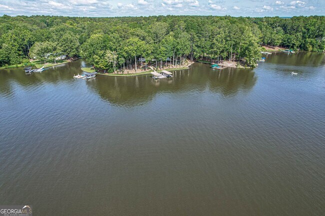 Building Photo - 375 Arrowhead Trail