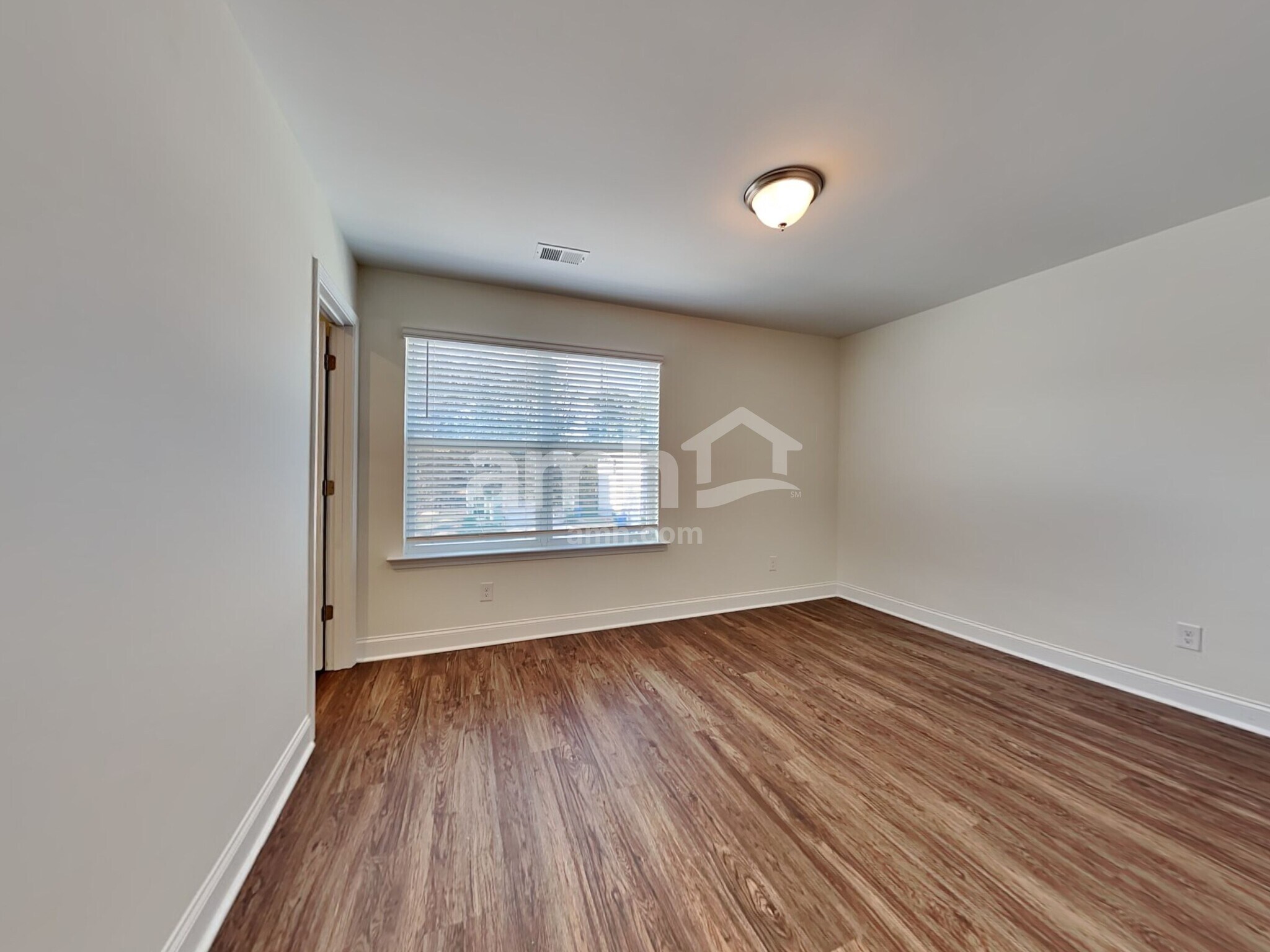 Building Photo - 1821 Produce Ln