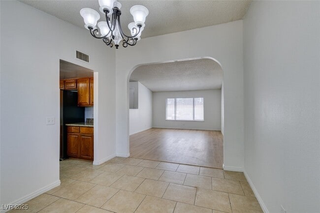 Building Photo - 5656 Maceta Ave