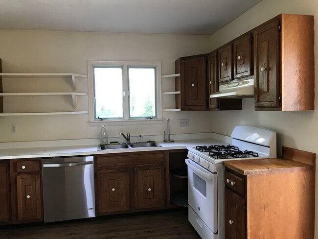 Building Photo - 111 Harvard Pl