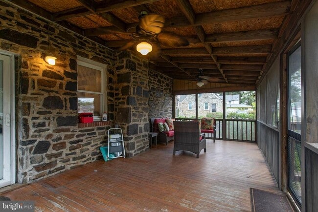 Building Photo - 1141 Ingleside Ave