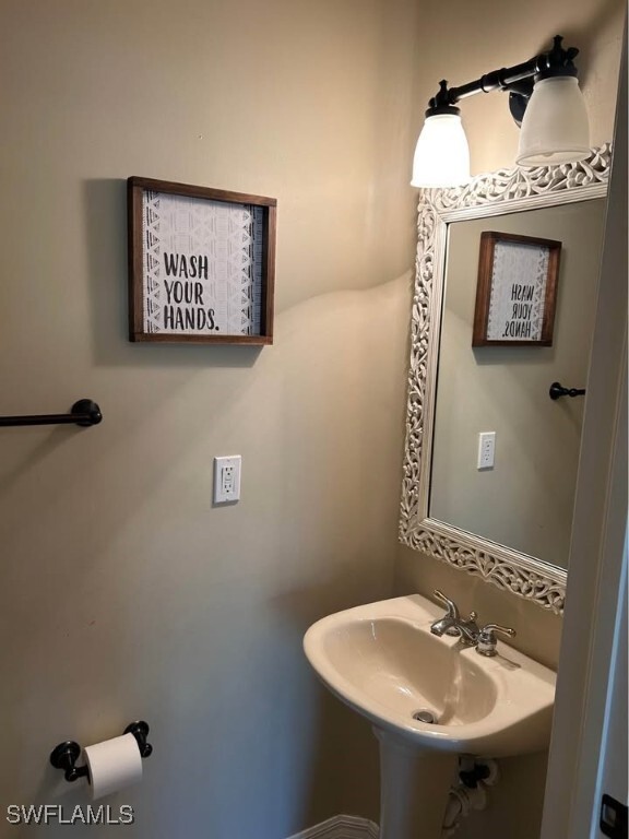 Building Photo - 7341 Bristol Cir