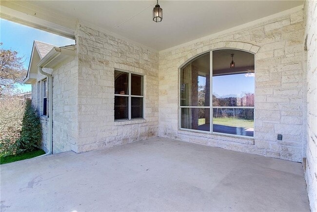 Building Photo - 120 Abbey Dr