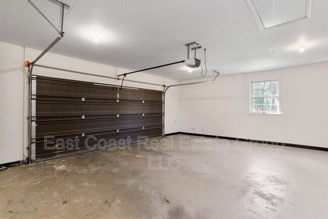 Building Photo - 16208 Woburn Rd
