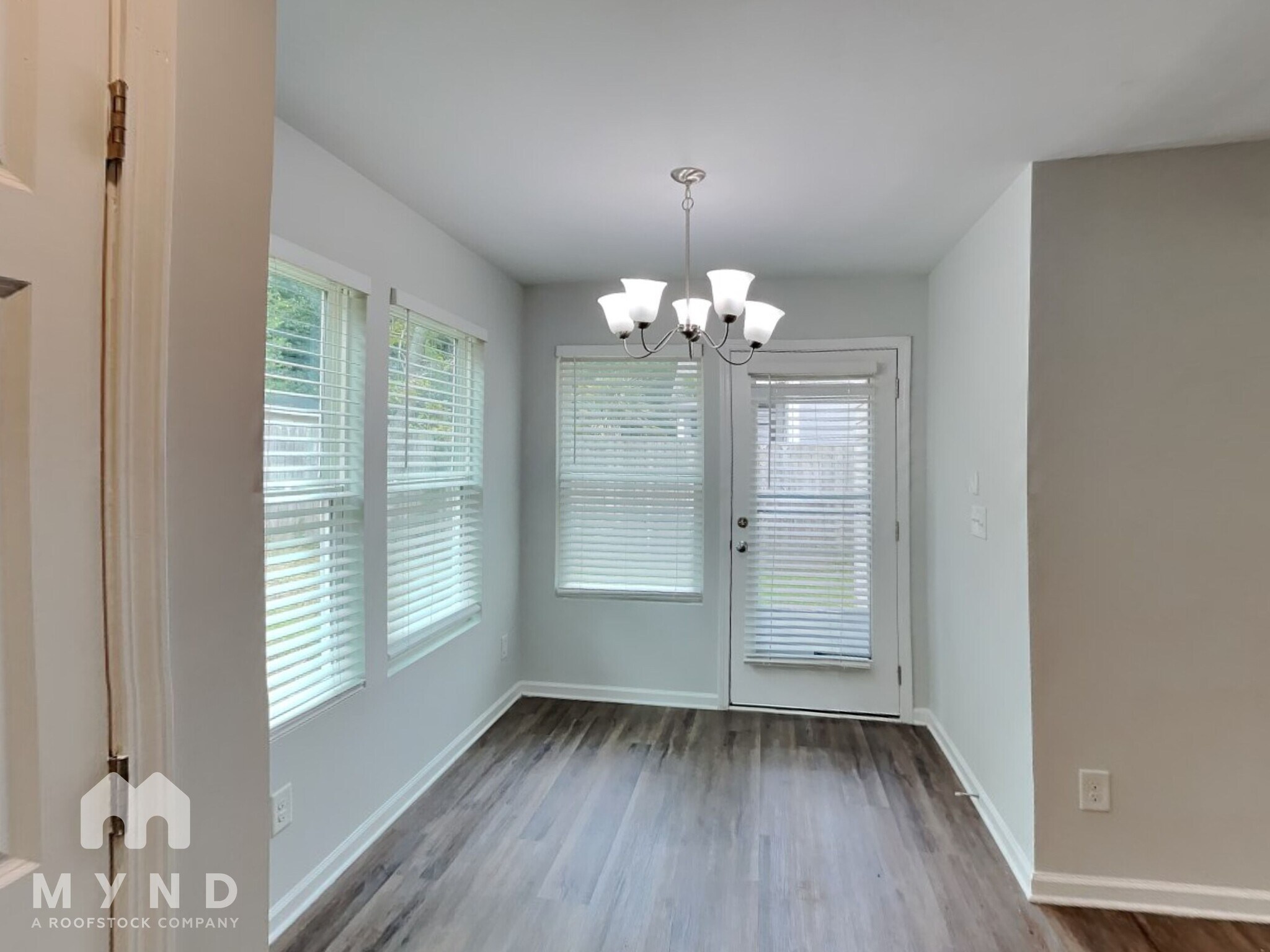 Building Photo - 1110 Wedgewood Dr NW