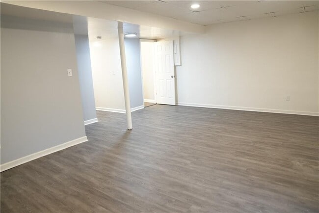 Building Photo - 1336 Willow Trail SW
