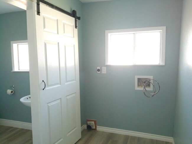 Building Photo - 4313 Molina Dr