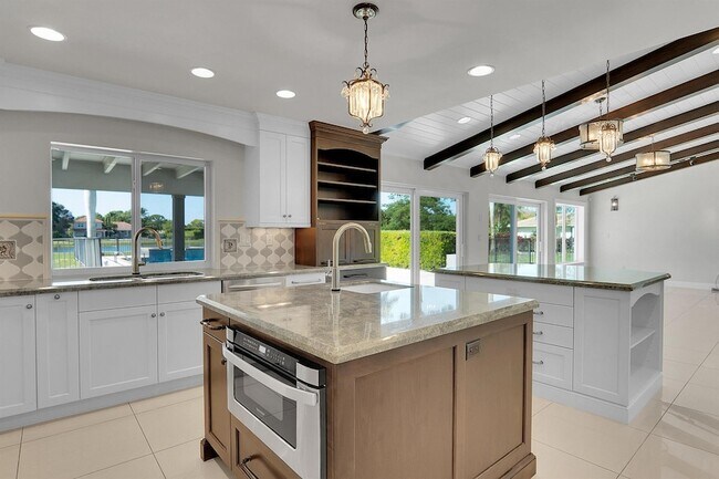 Building Photo - 8631 Steeplechase Dr