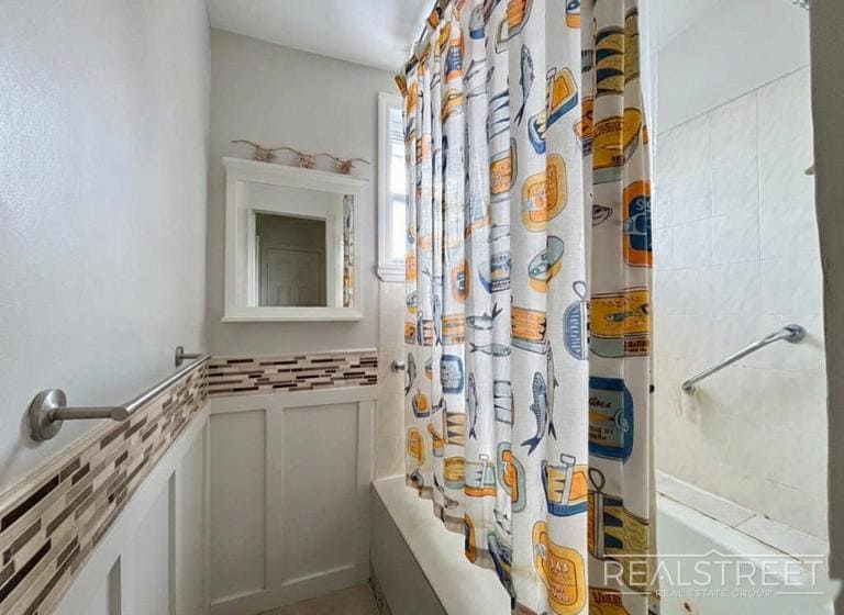 Building Photo - Spacious 2-Bedroom Apartment in the Heart of Bedford-Stuyvesant