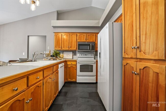 Building Photo - 11909 W Patrina Dr