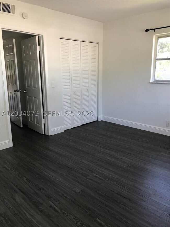 Building Photo - 2444 SW 58th St