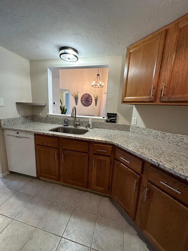 Kitchen2 - 306 Trailside Way
