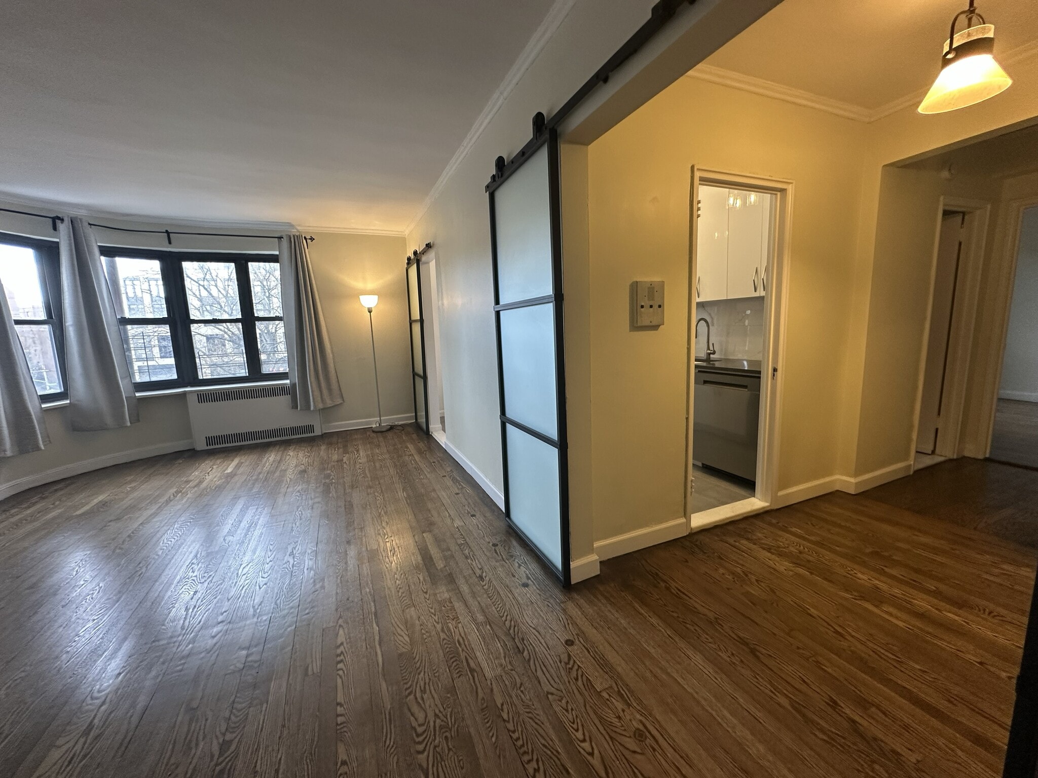 Building Photo - 9876 Queens Blvd