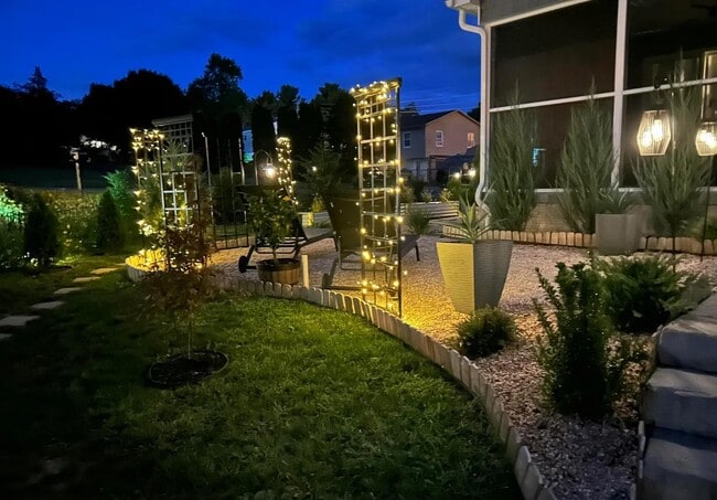 Building Photo - 2114 Pine View Dr