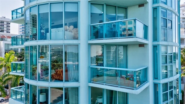 Building Photo - 6000 Indian Creek Dr