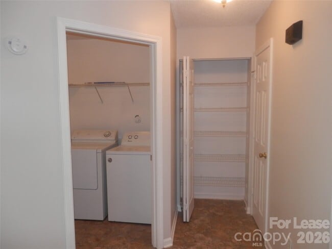 Building Photo - 12732 Spirit Bound Way