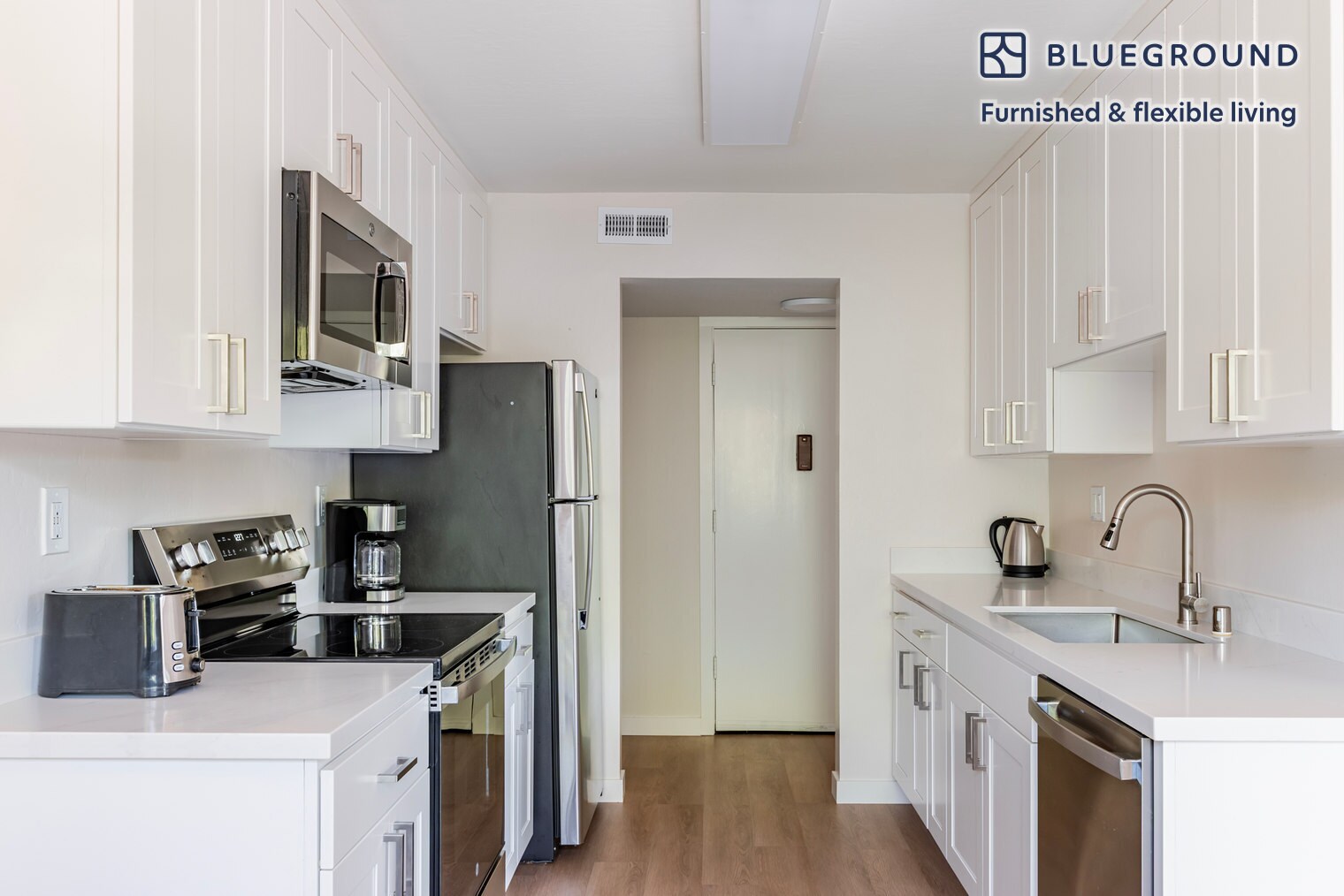 Building Photo - 2721 Midtown Ct