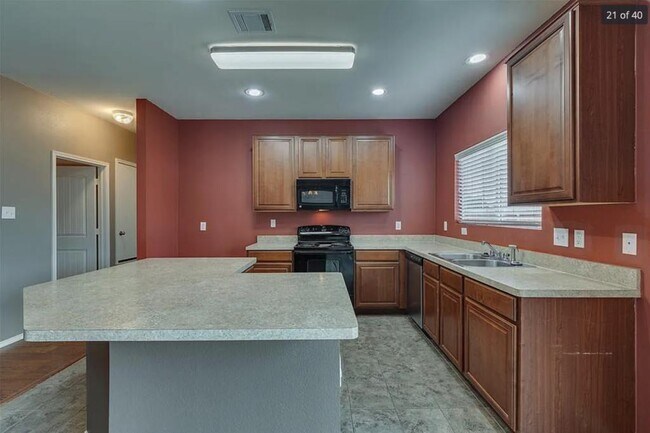 Building Photo - 4812 Blue Top Dr