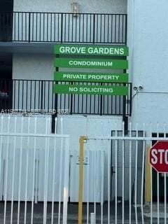 Building Photo - 2460 SW 18th Ave