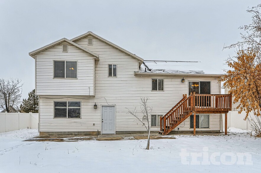 Building Photo - 5206 Midland Dr