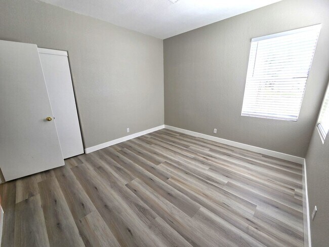 Building Photo - 7904 Canyon Grove Ct