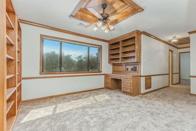 Building Photo - 18242 Vinland Dr