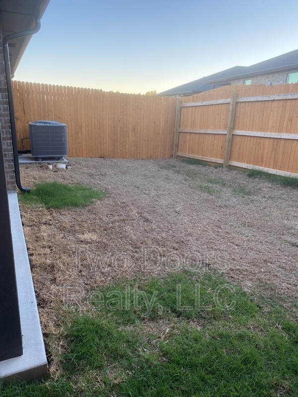 Building Photo - 11311 Breckenridge Ln