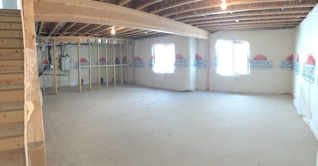 Building Photo - Beautiful Row End Townhouse w 2 car attached