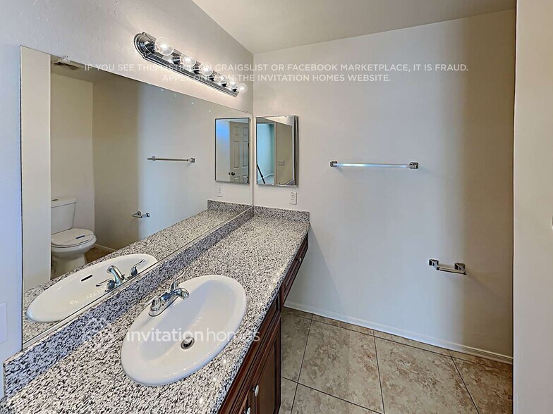 Building Photo - 2325 W Hayden Peak Dr