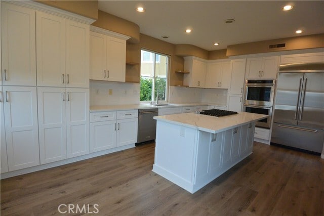 Building Photo - 50 Tidal Surf