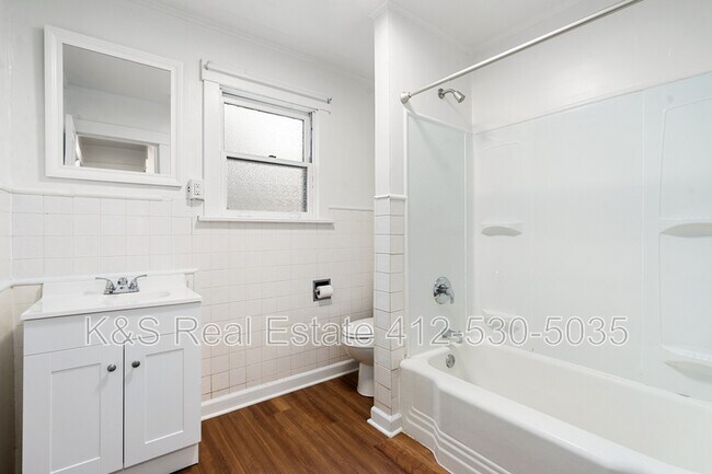 Building Photo - 1406 Hamilton St