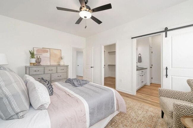 Building Photo - BRAND NEW 3 Bedroom Duplex!