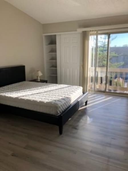 Building Photo - 16 Larkin Cir