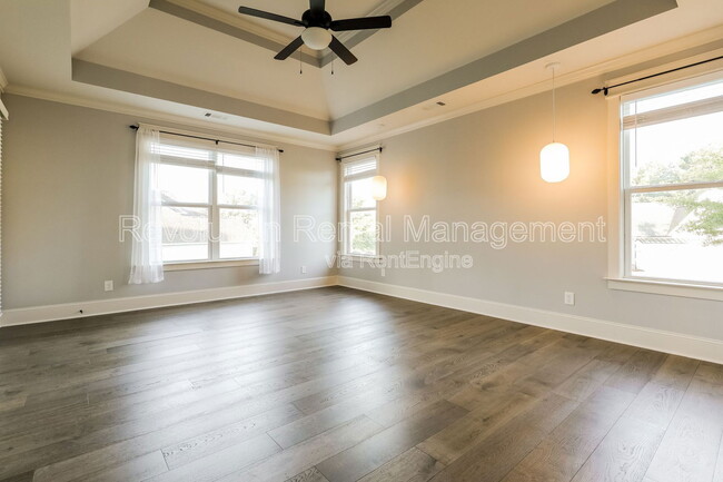 Building Photo - 312 Archway Ln