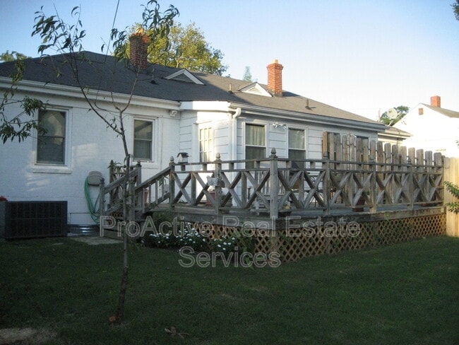 Building Photo - 725-B Carolina Avenue