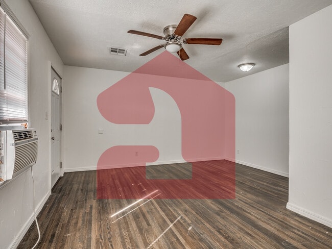 Building Photo - 2017 Downing St