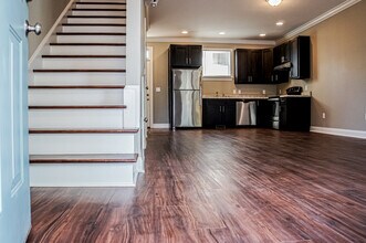 Building Photo - MLK @ Fairview