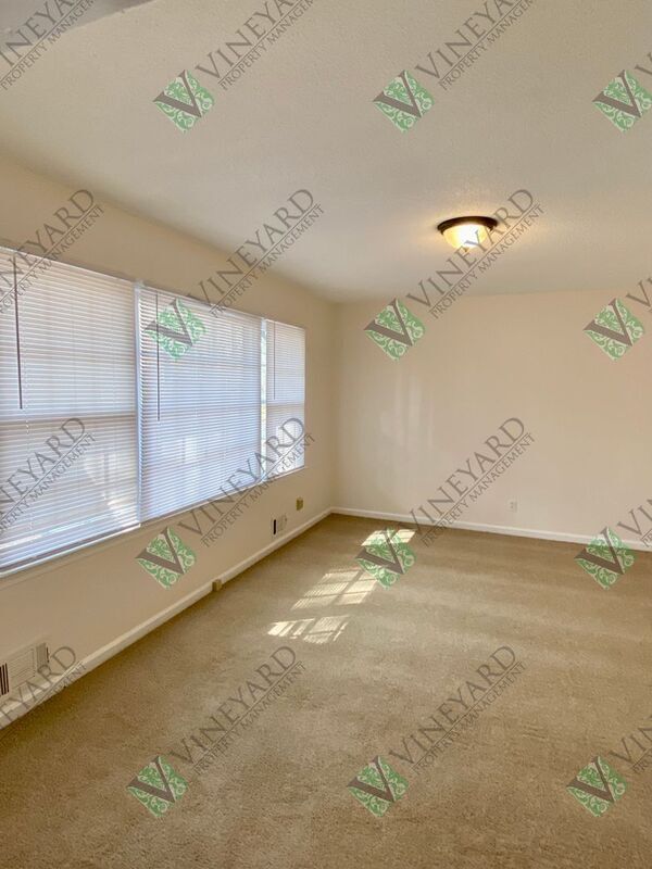 Building Photo - 687 Bounty Dr