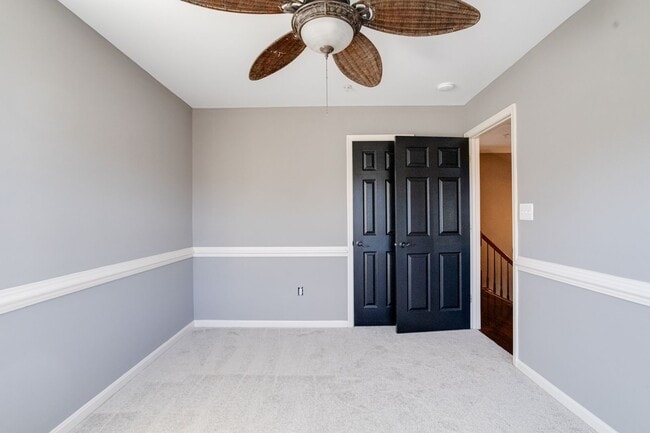 Building Photo - 1730 Bluffs Island Ct