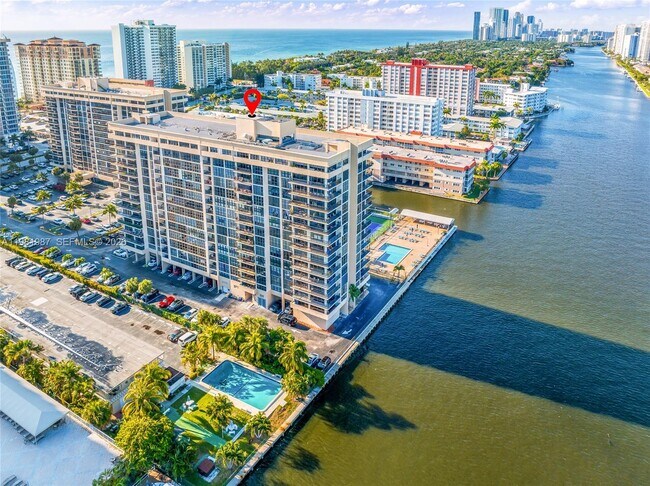 Building Photo - 2017 S Ocean Dr