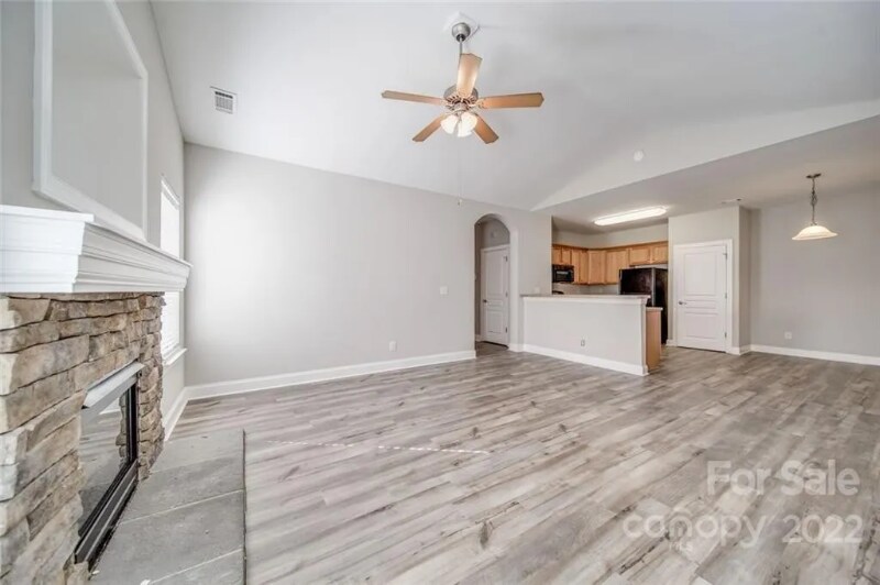 Building Photo - 5814 Bradford Lake