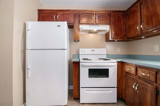 Building Photo - 1945 Timberline Cir