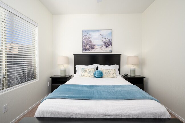 Building Photo - 5538 W Andrea Dr