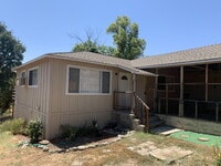 Building Photo - Freshly remodeled duplex in Diamond Springs