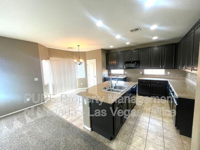 Building Photo - 3904 Ropers Ranch St