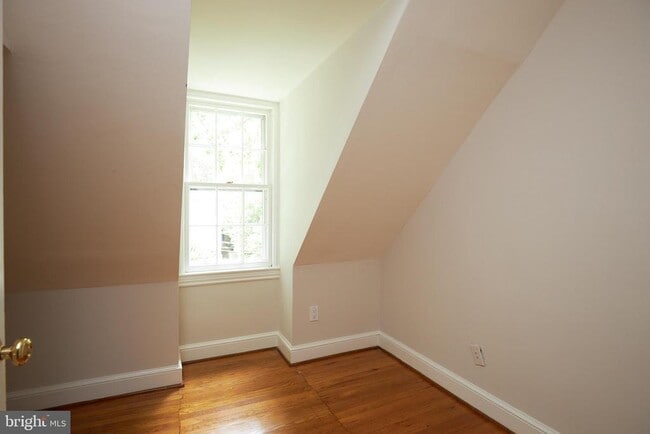 Building Photo - 5306 Albemarle St