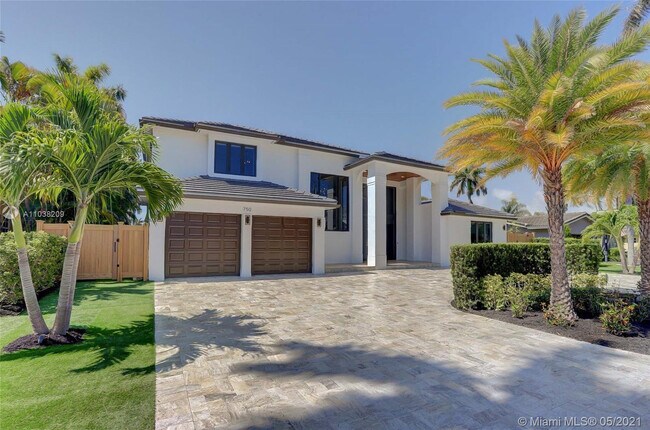 Building Photo - 750 Marine Dr