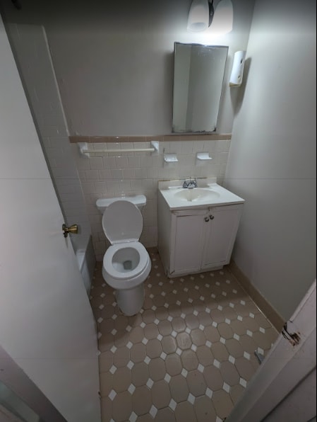 Building Photo - 3248 Harrison Rd